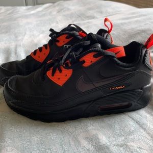Boys Nike AirMax sneakers